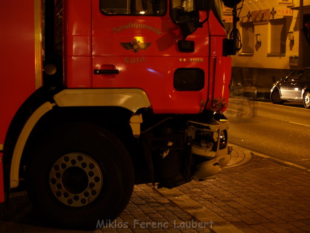 VU Einsatzfahrt Feuerwehr Polizei Koeln Muelheim Deutz Muelheimerstr  P36.JPG